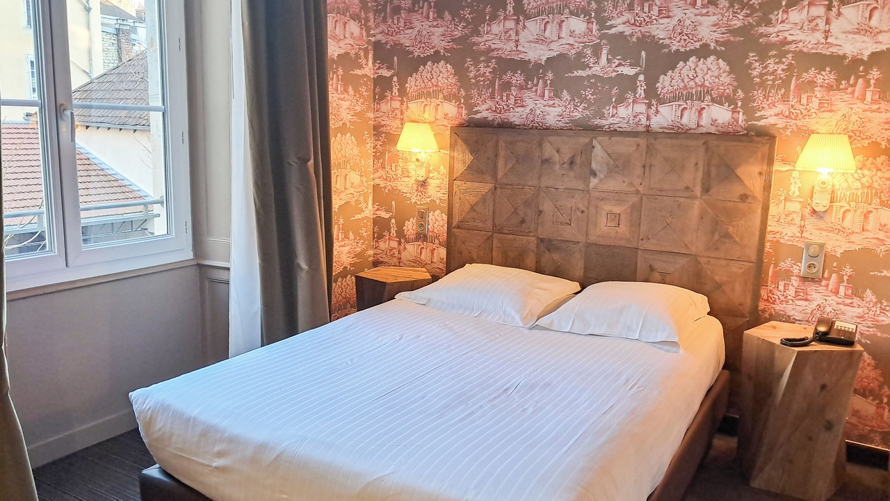 Photo of Bedroom in Besancon Old Town