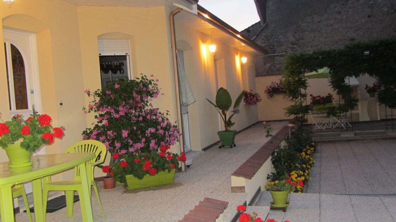 Photo of Outdoor in Choloy-Menillot
