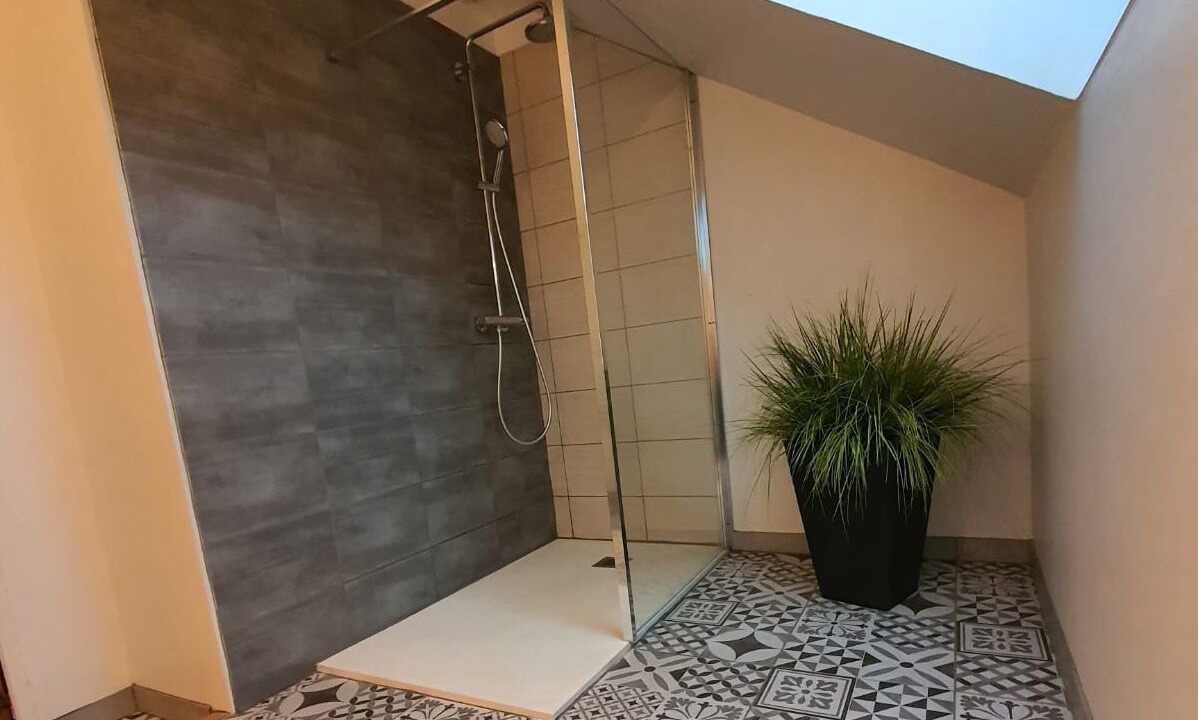 Photo of Bathroom in Crux-la-Ville