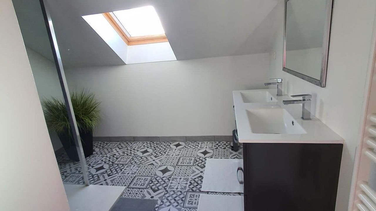 Photo of Bathroom in Crux-la-Ville