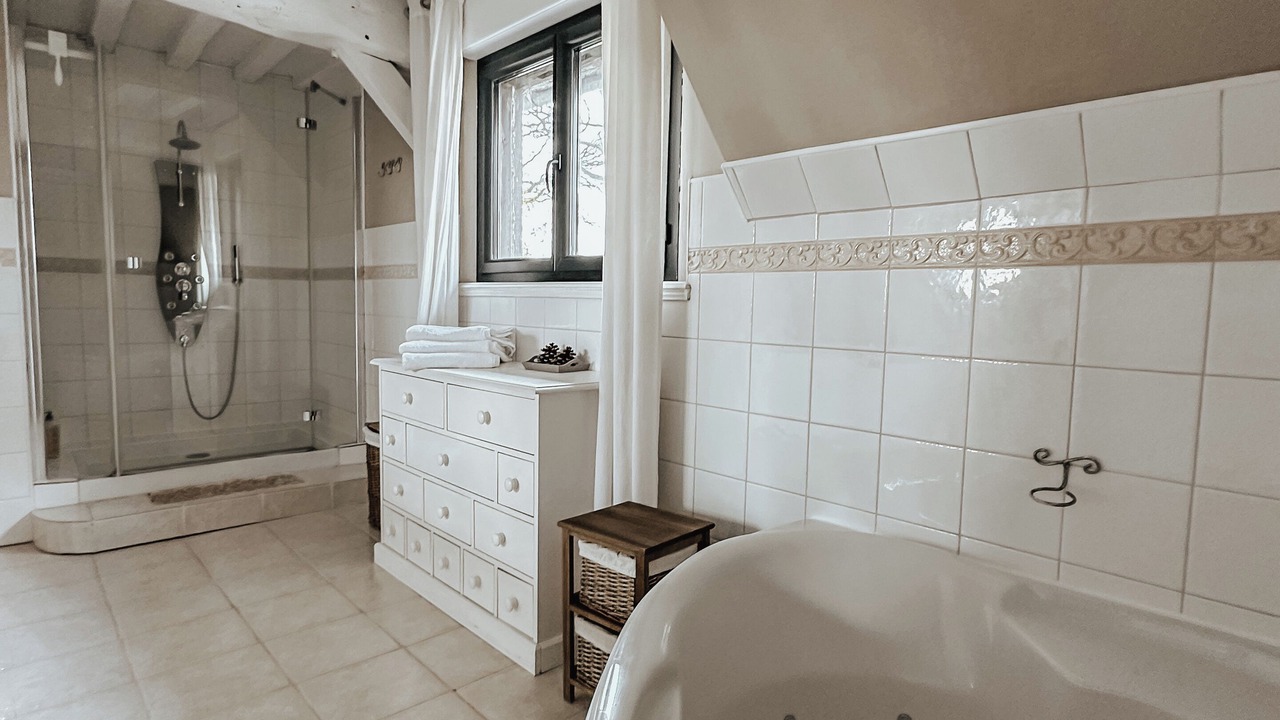 Photo of Bathroom in Yebleron