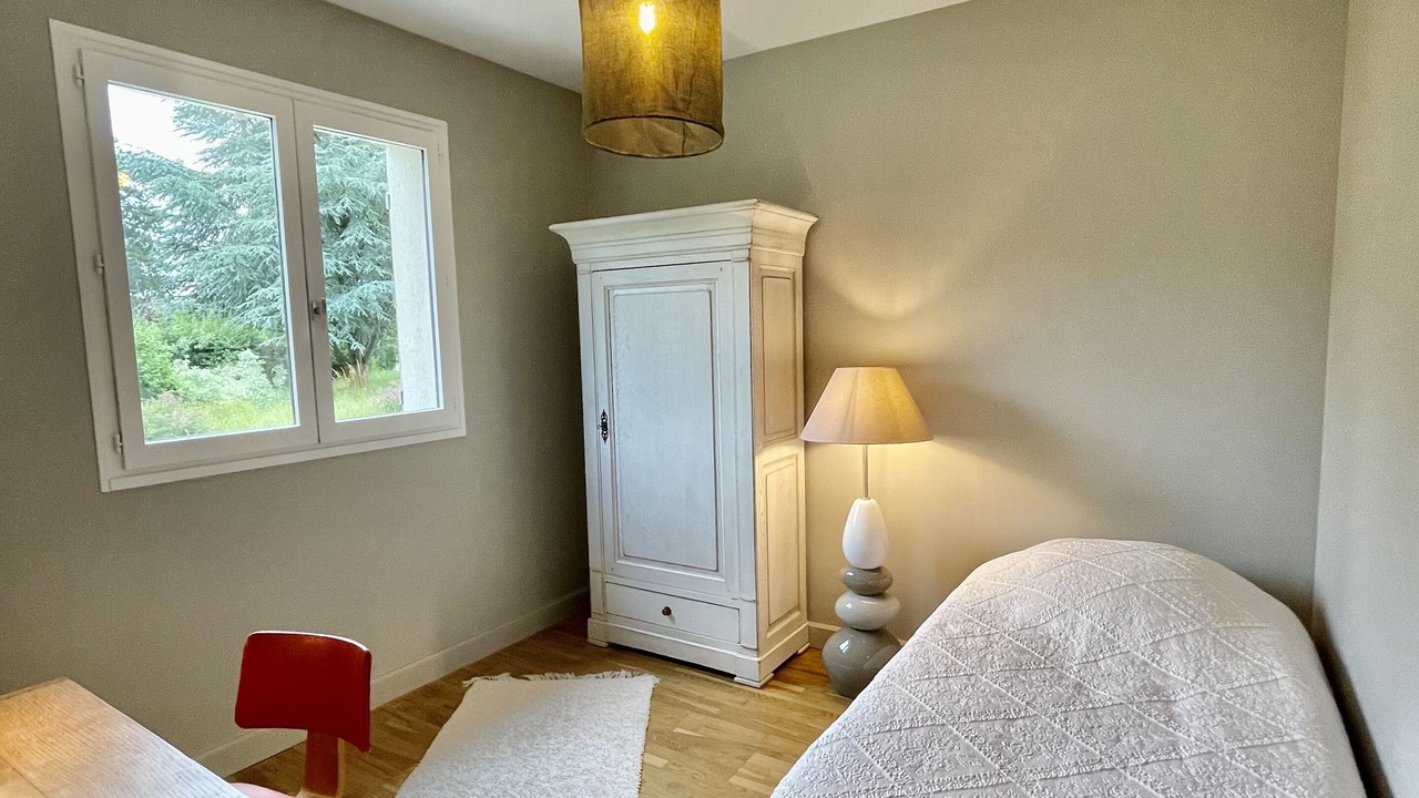 Photo of Bedroom in Le Mont-Saint-Adrien