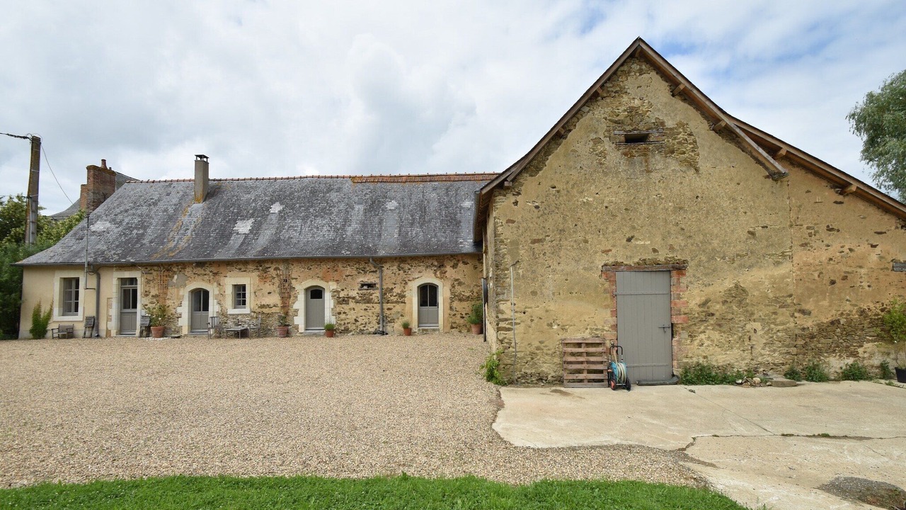 Photo of Outdoor in Saint-Laurent-des-Mortiers