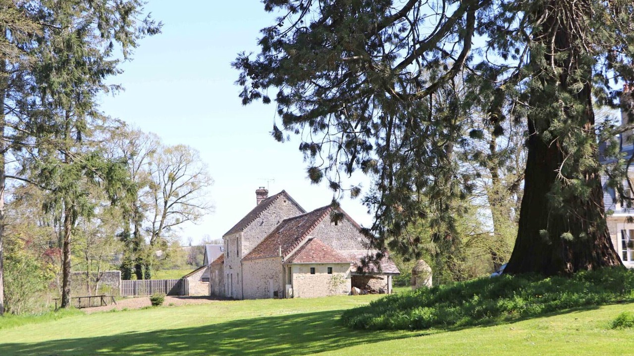Photo of Outdoor in Neuvy-au-Houlme