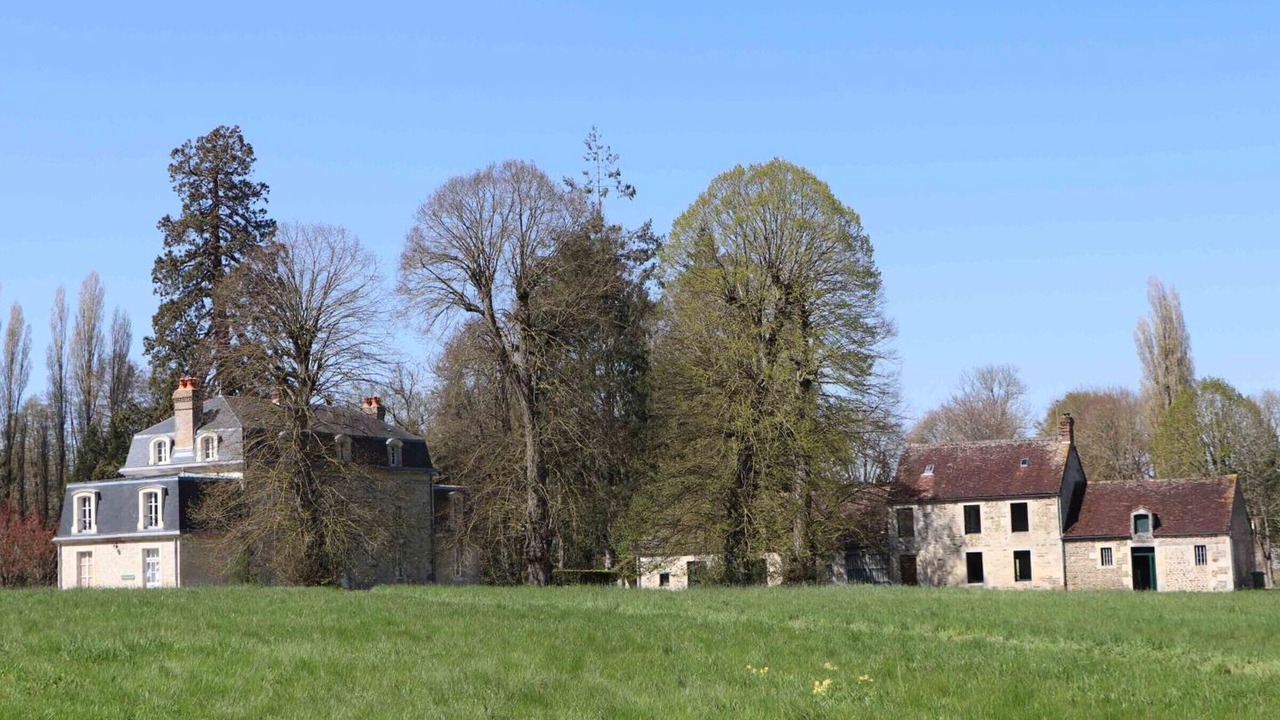 Photo of Outdoor in Neuvy-au-Houlme