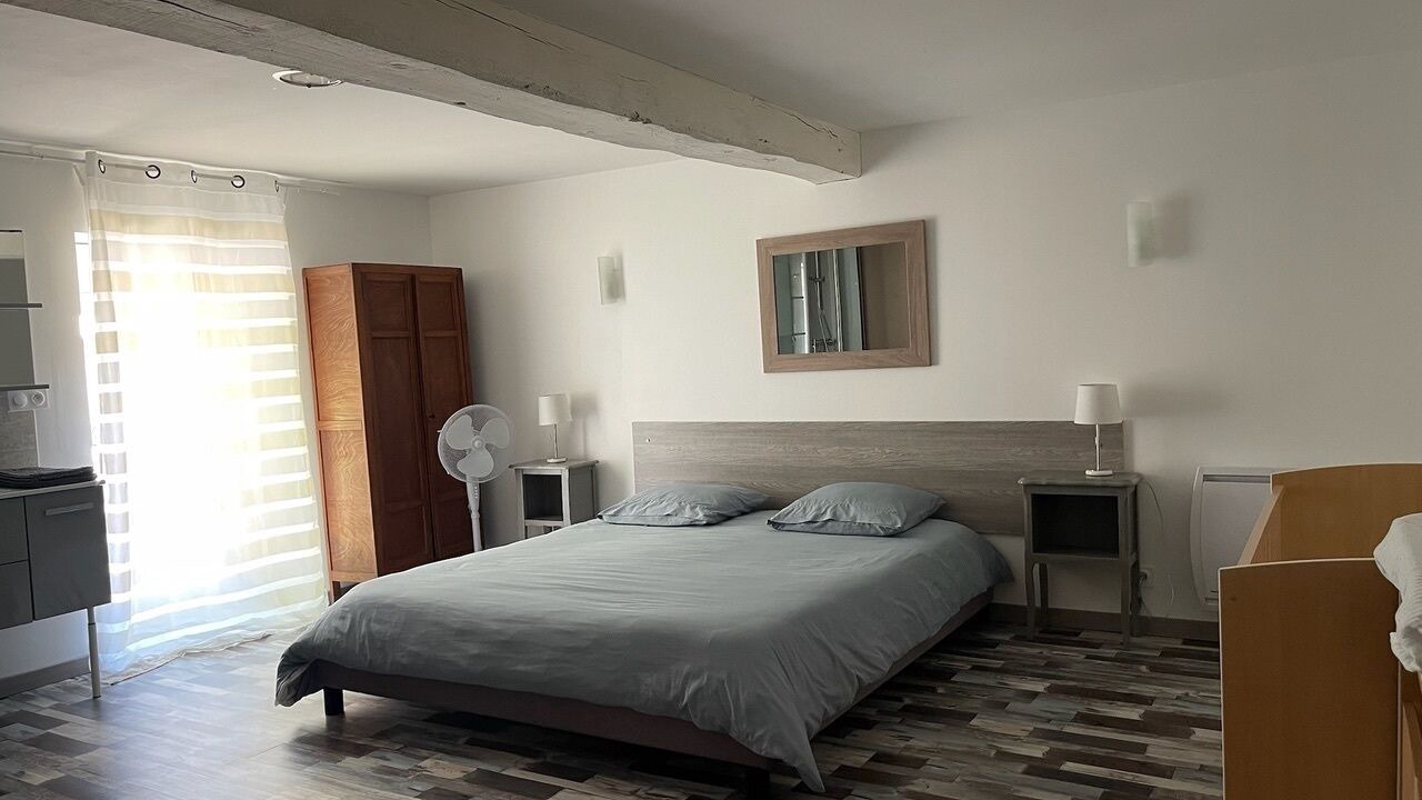 Photo of Bedroom in Montigny-le-Chartif