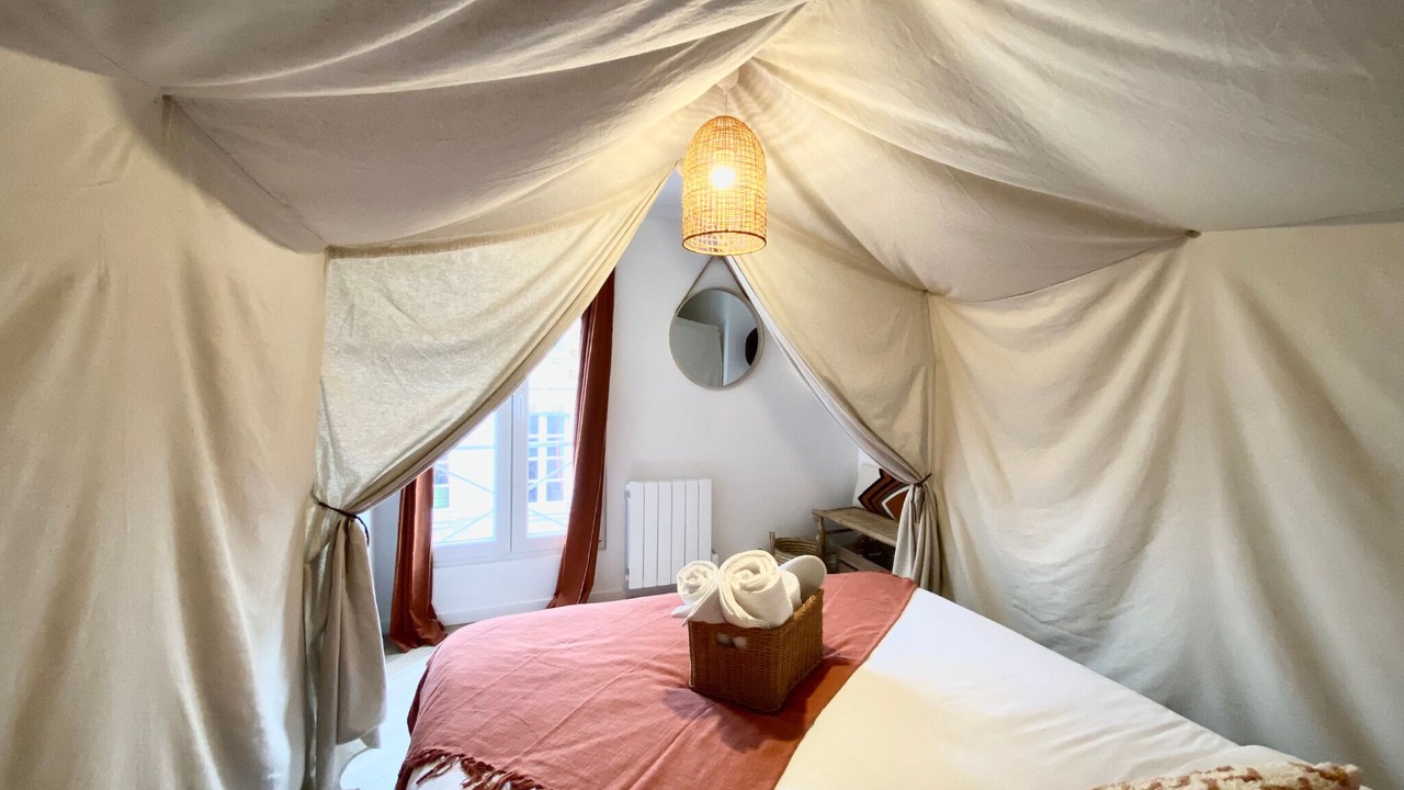 Photo of Bedroom in Villeneuve-sur-Yonne