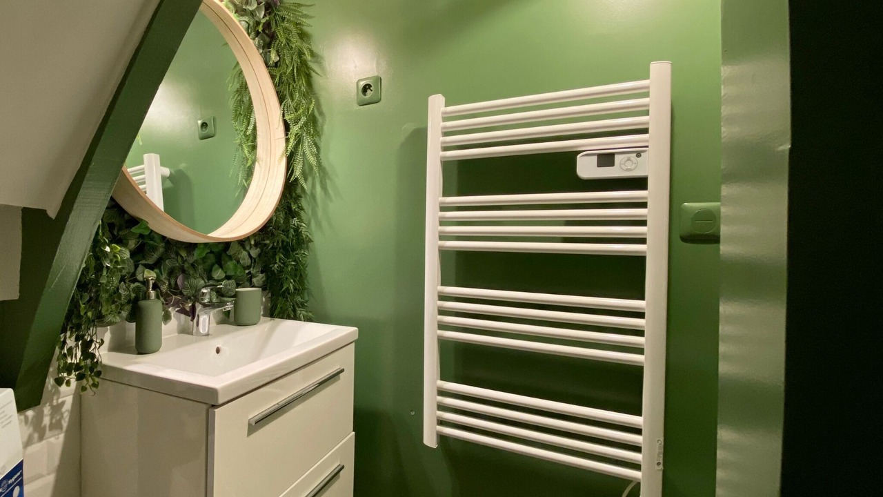 Photo of Bathroom in Villeneuve-sur-Yonne