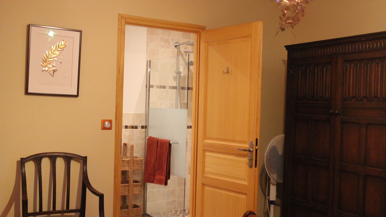 Photo of Bathroom in Puligny-Montrachet