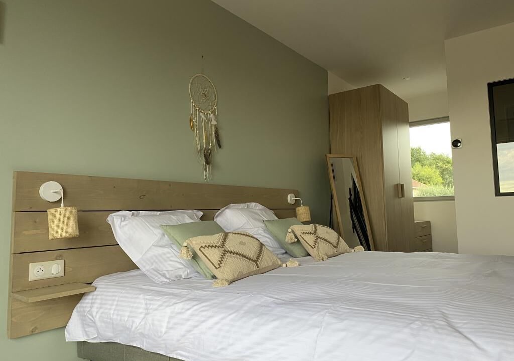 Photo of Bedroom in Saint-Prix