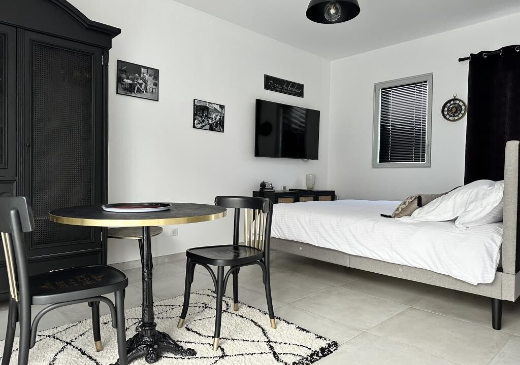 Photo of Bedroom in Saint-Prix