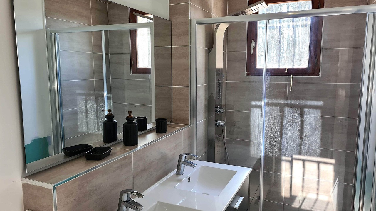 Photo of Bathroom in Tournan-en-Brie