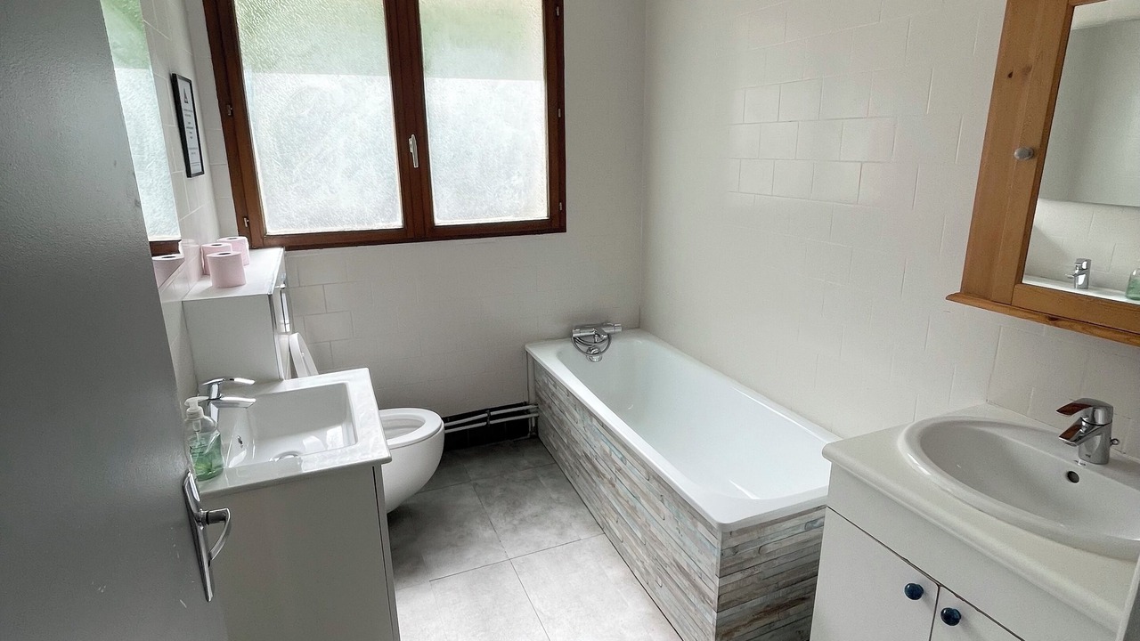 Photo of Bathroom in Tournan-en-Brie