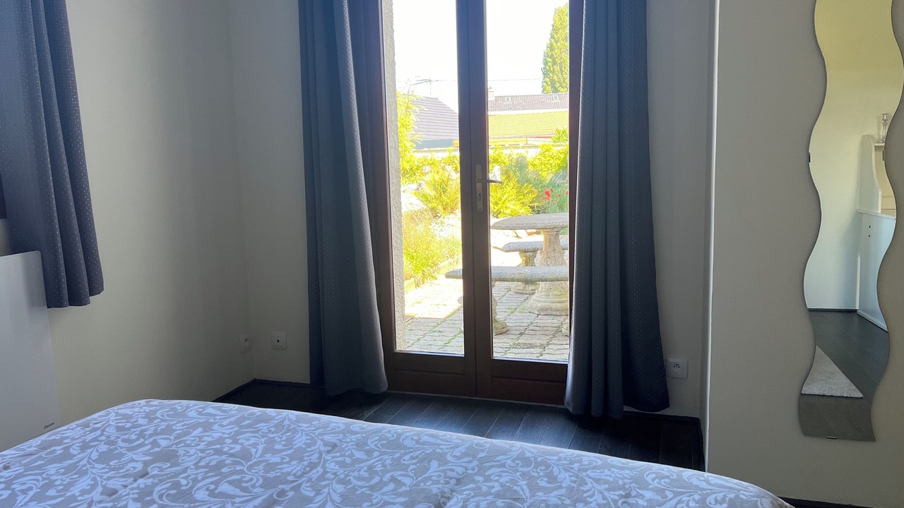 Photo of Bedroom in Violaines