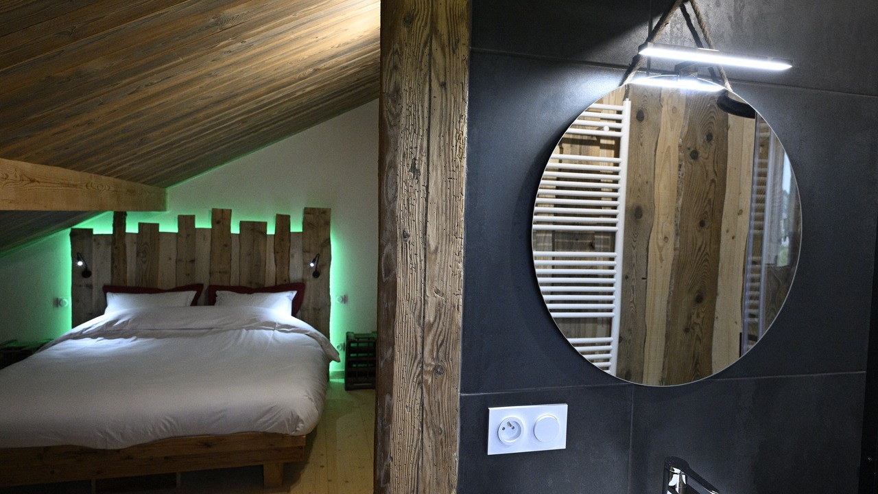 Photo of Bedroom in Guyans-Vennes