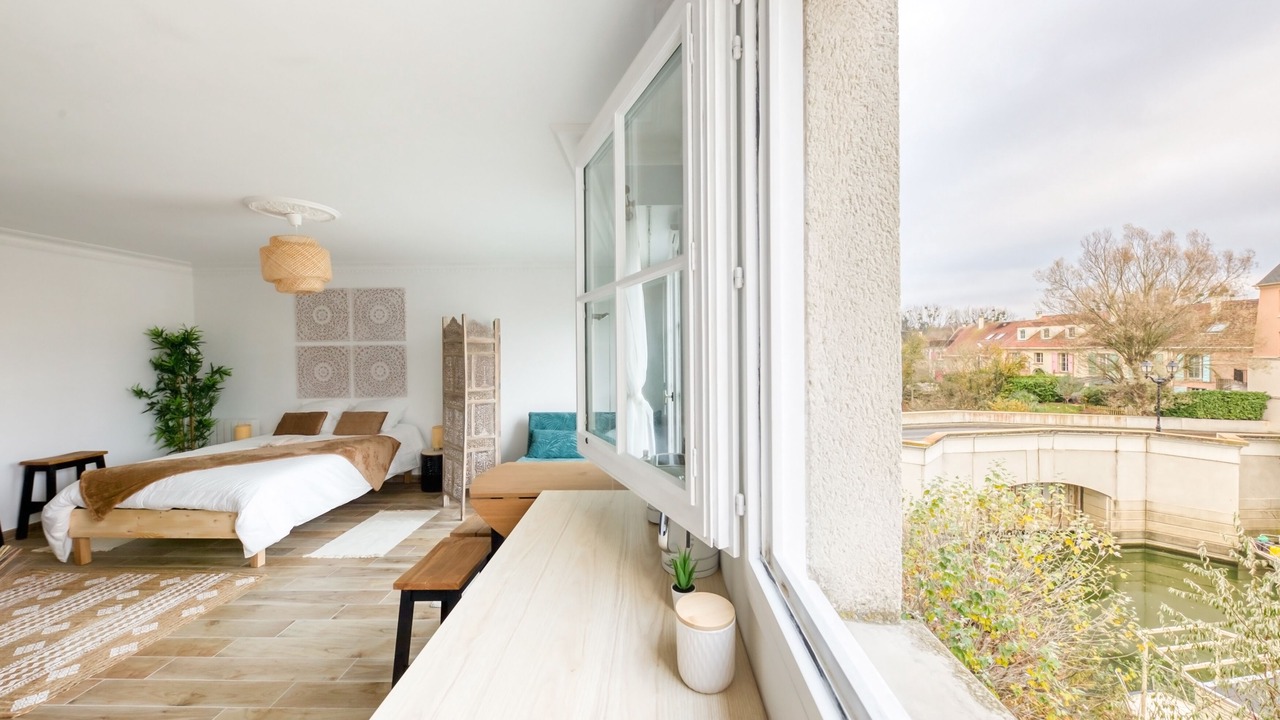 Photo of Bedroom in Cergy