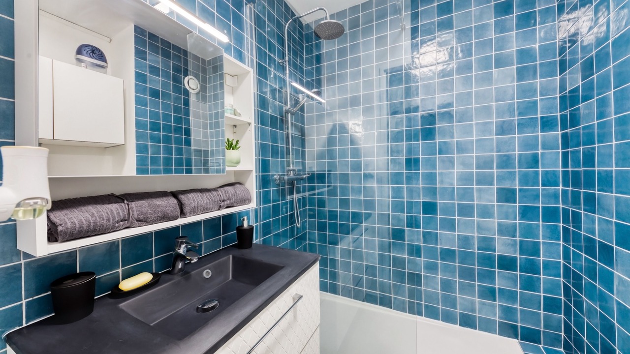 Photo of Bathroom in Cergy