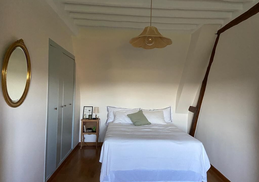 Photo of Bedroom in Saint-Amand-en-Puisaye