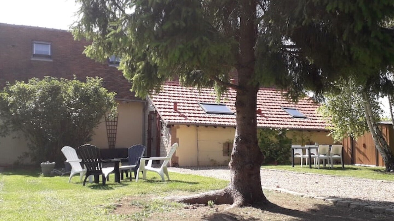 Photo of Outdoor in Ladon