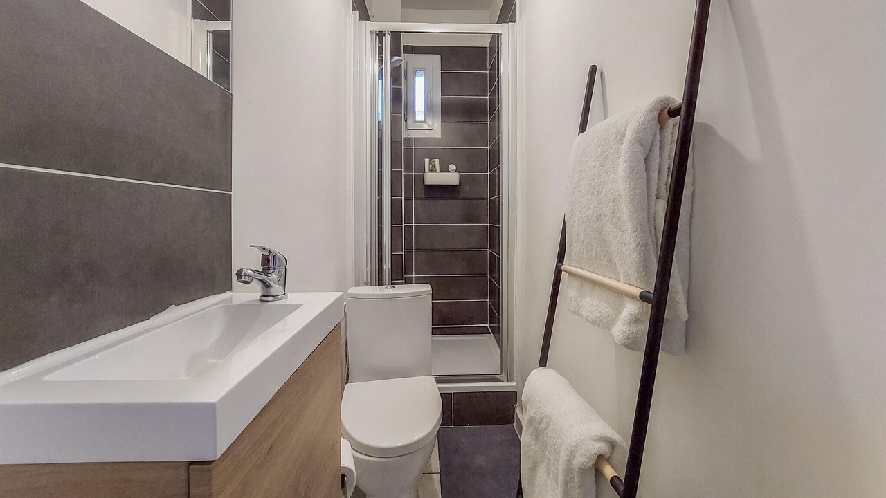 Photo of Bathroom in Epinay-sur-Seine