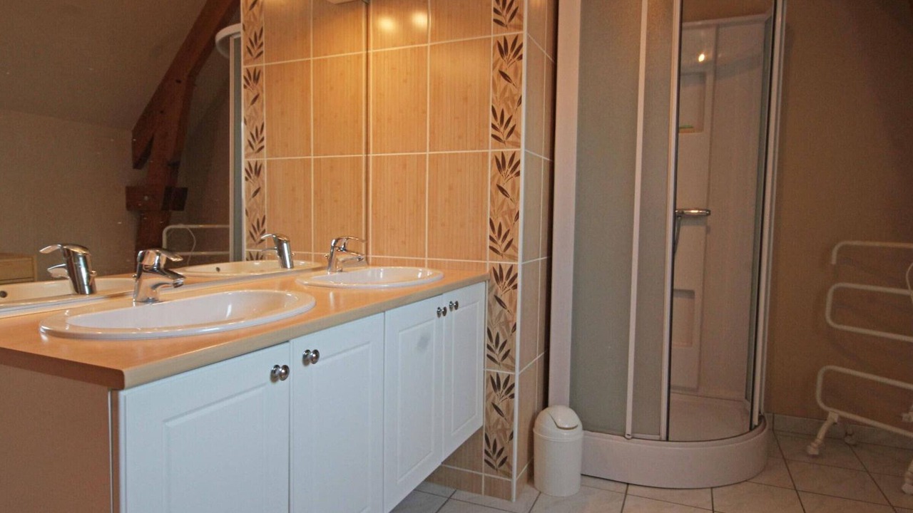 Photo of Bathroom in Landisacq
