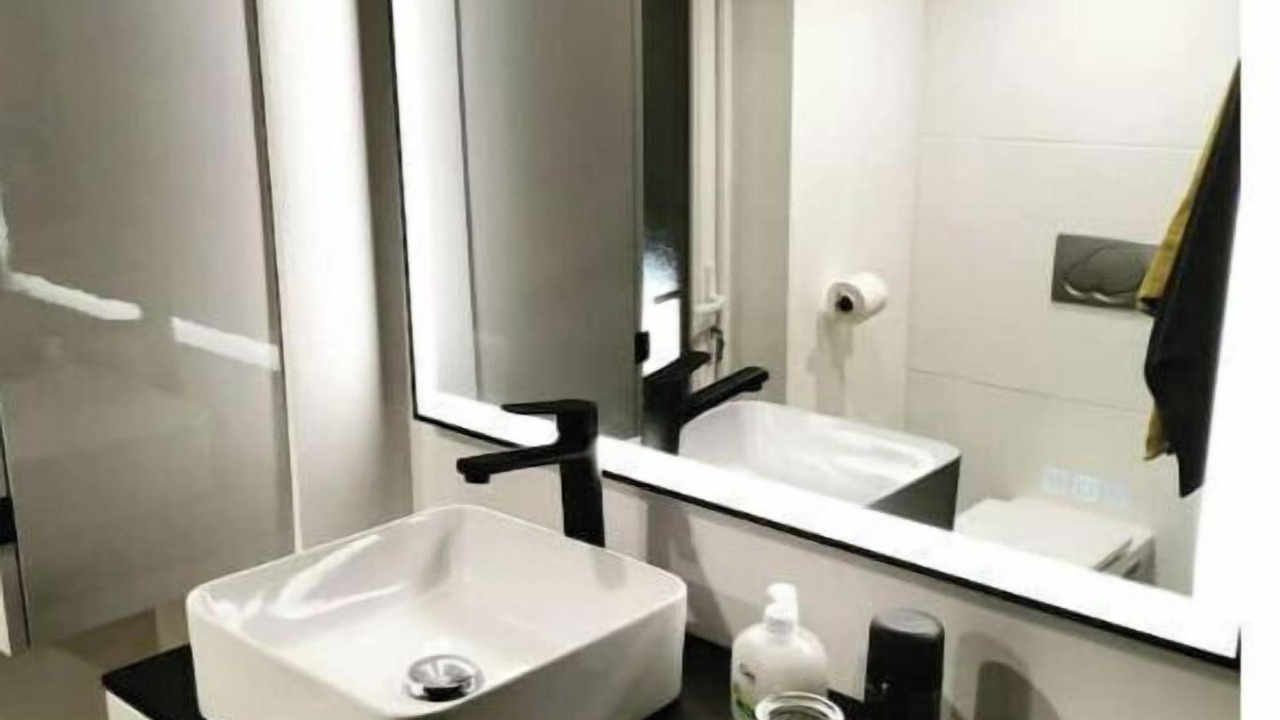 Photo of Bathroom in Saint-Laurent-Blangy