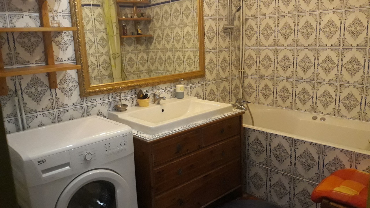 Photo of Bathroom in Gruson