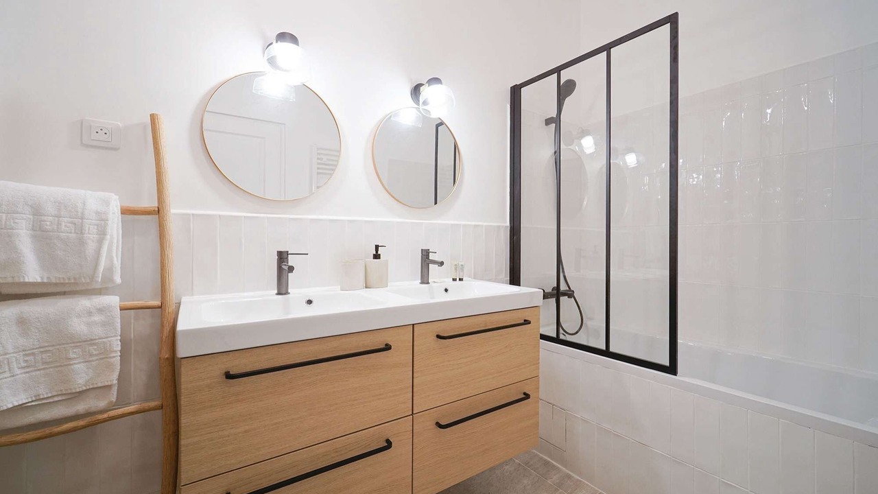 Photo of Bathroom in Saint-Merri