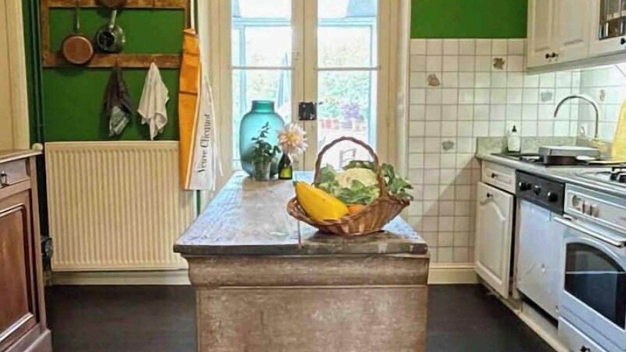 Photo of Kitchen in Conde-sur-Huisne