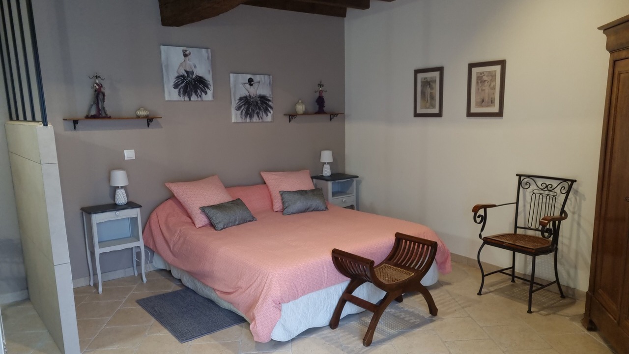 Photo of Bedroom in Esternay