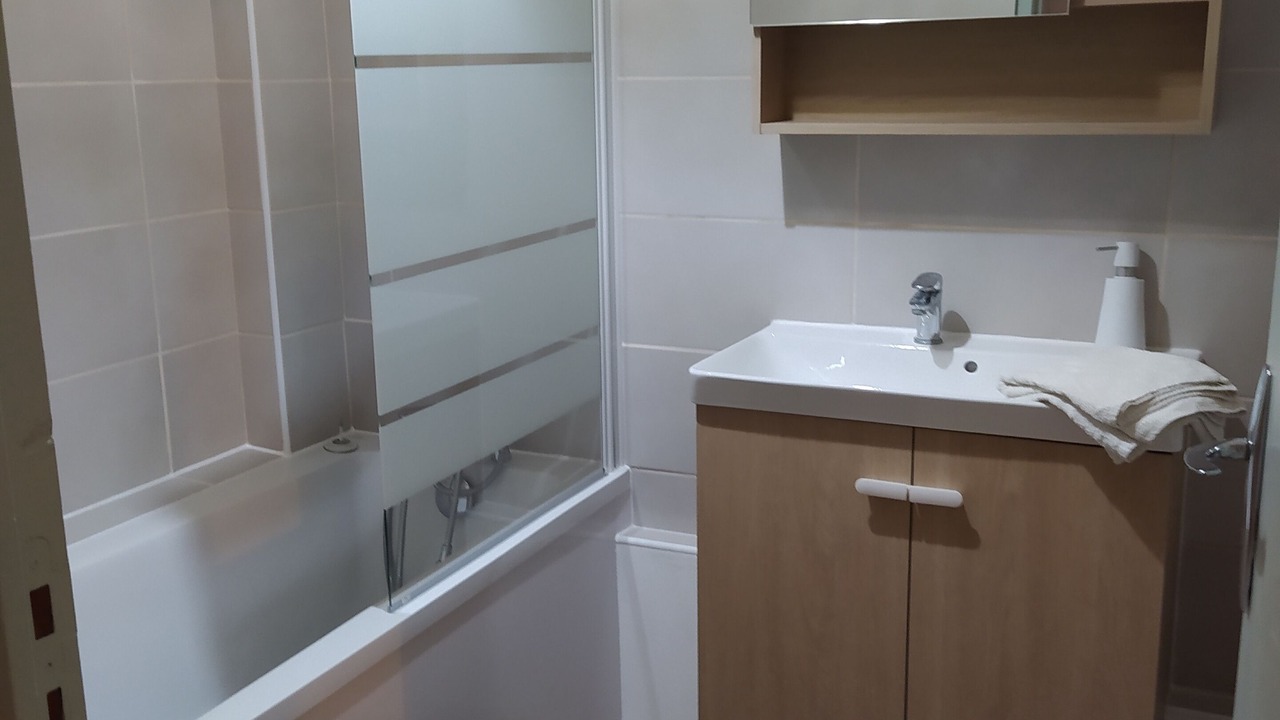 Photo of Bathroom in Outreau