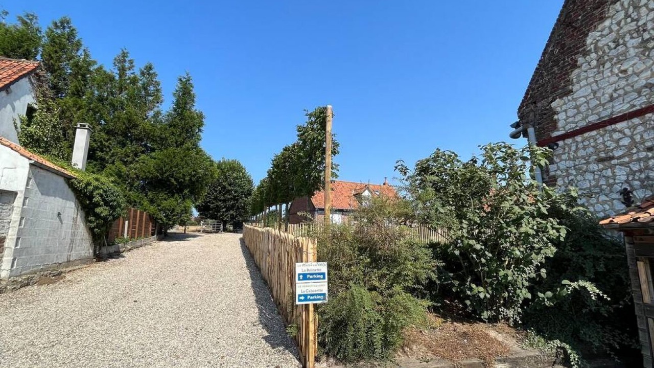 Photo of Outdoor in Arry