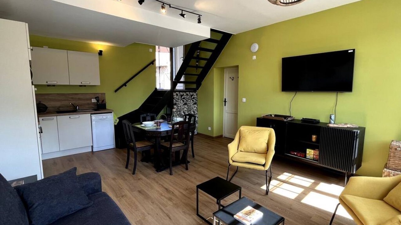 Photo of Livingroom in Arry