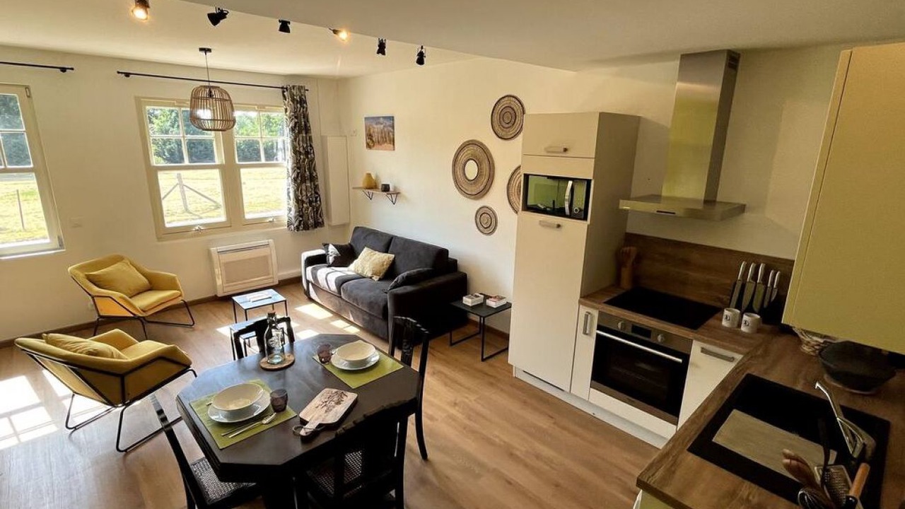 Photo of Livingroom in Arry