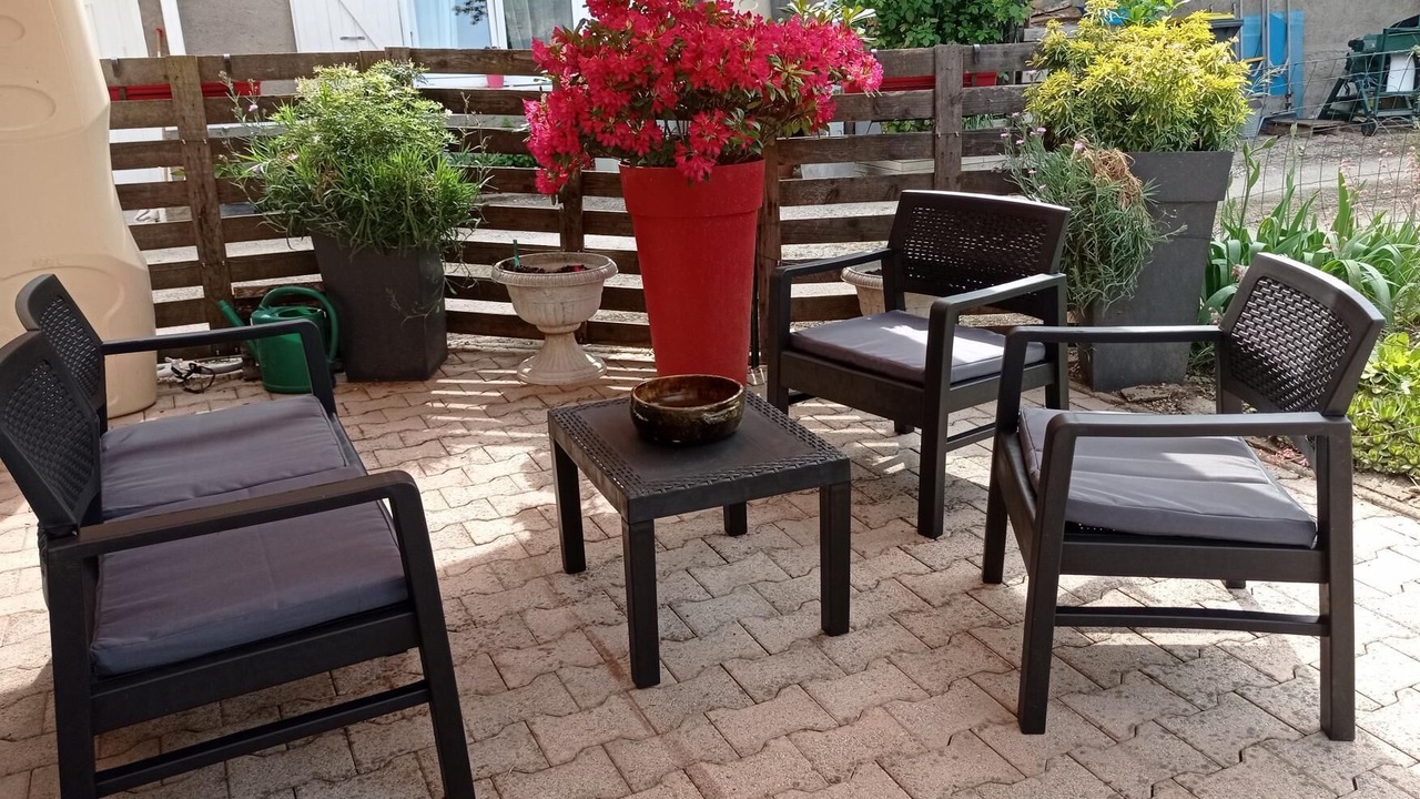 Photo of Patio Balcony in Ecuelles