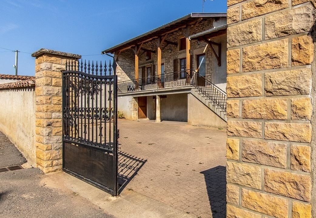 Photo of Outdoor in Lugny