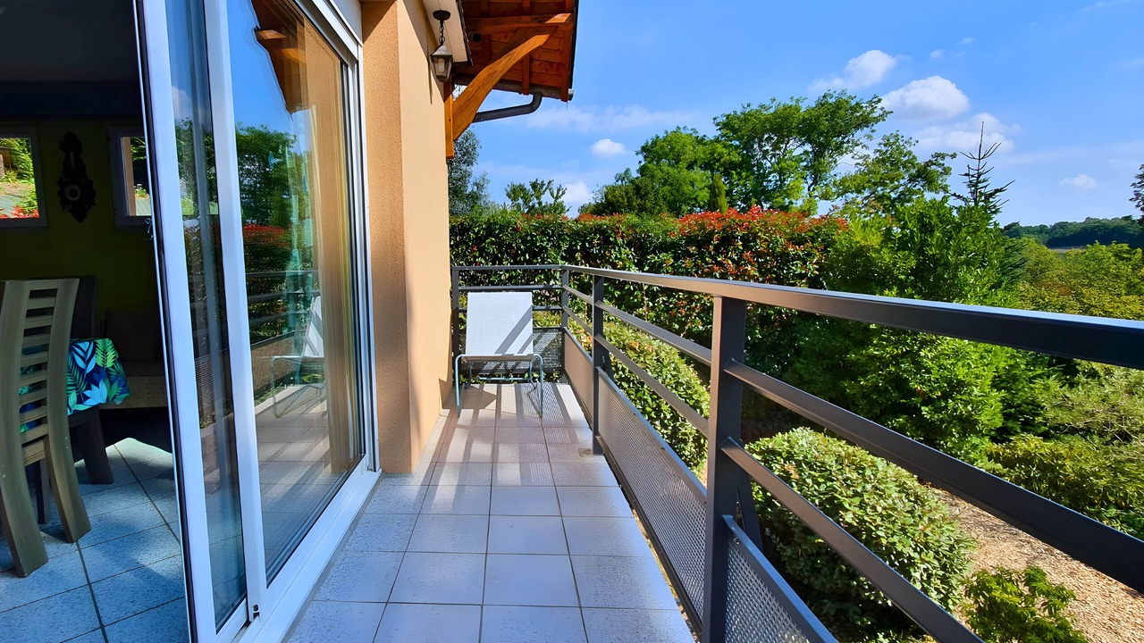 Photo of Patio Balcony in Equemauville