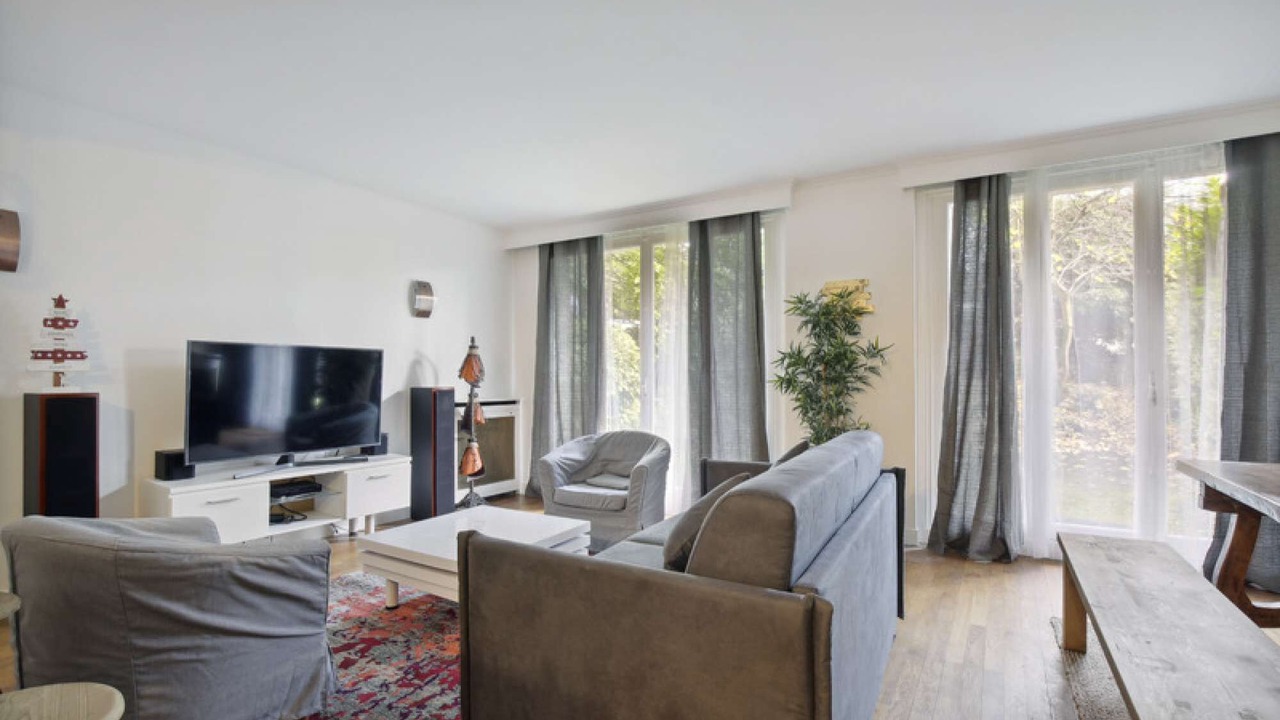 Photo of Livingroom in Le Chesnay