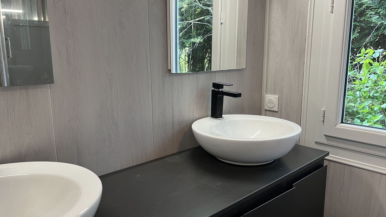 Photo of Bathroom in Saint-Denis-d'Aclon