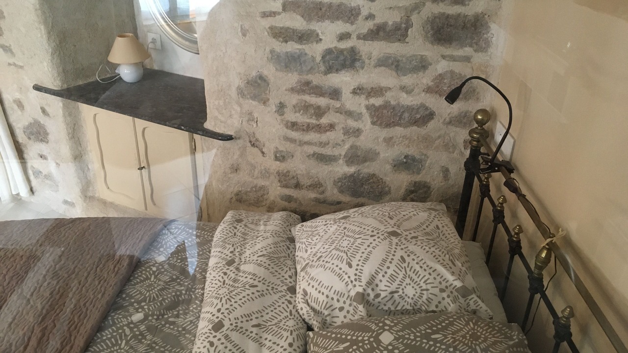 Photo of Bedroom in Semur-en-Auxois