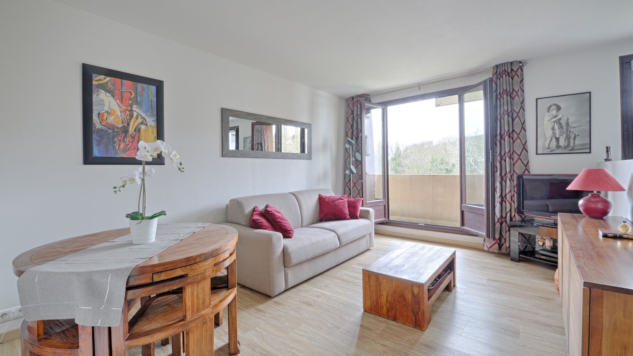 Photo of Livingroom in Mons - Plaine basse