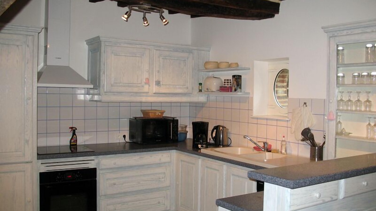 Photo of Kitchen in Saint-Vaast-Dieppedalle