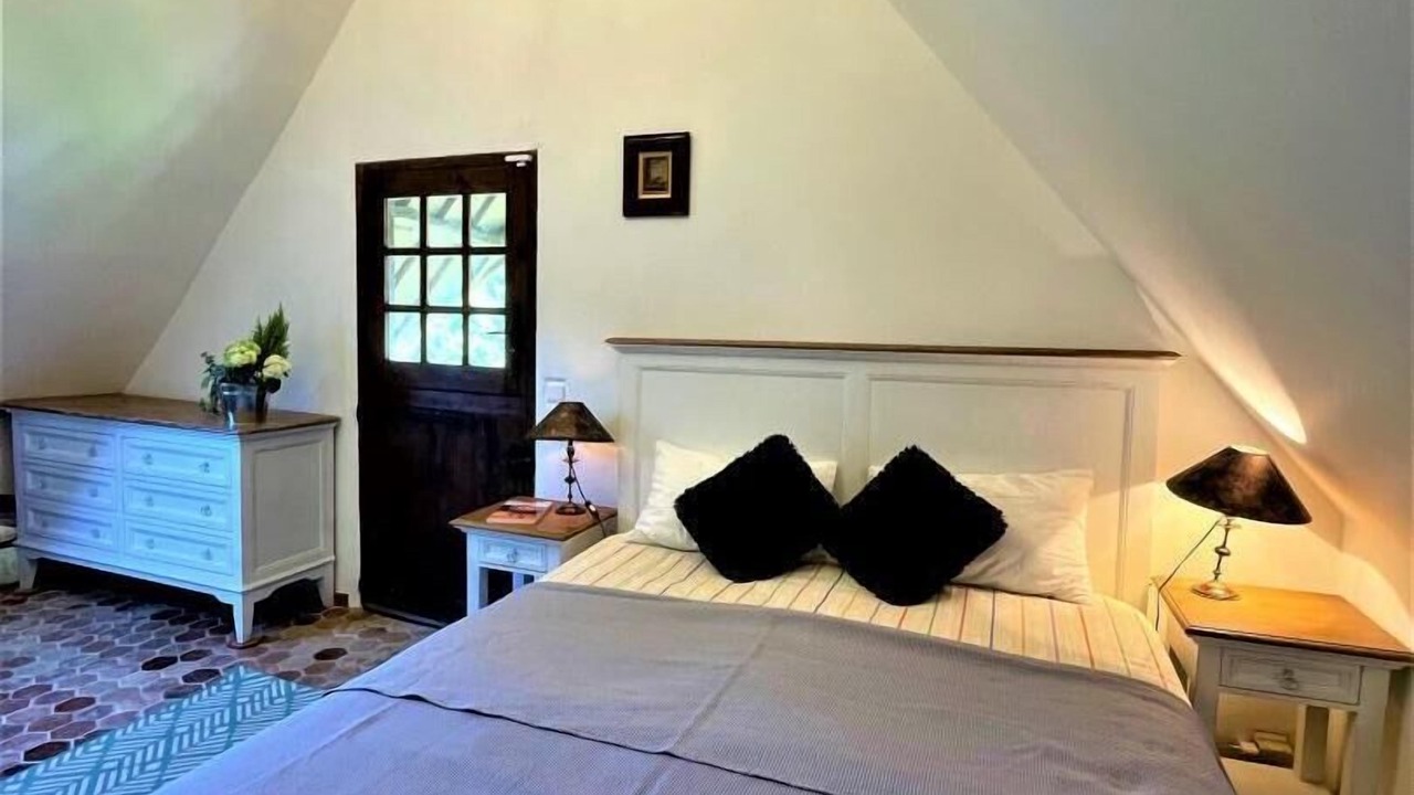 Photo of Bedroom in Isneauville