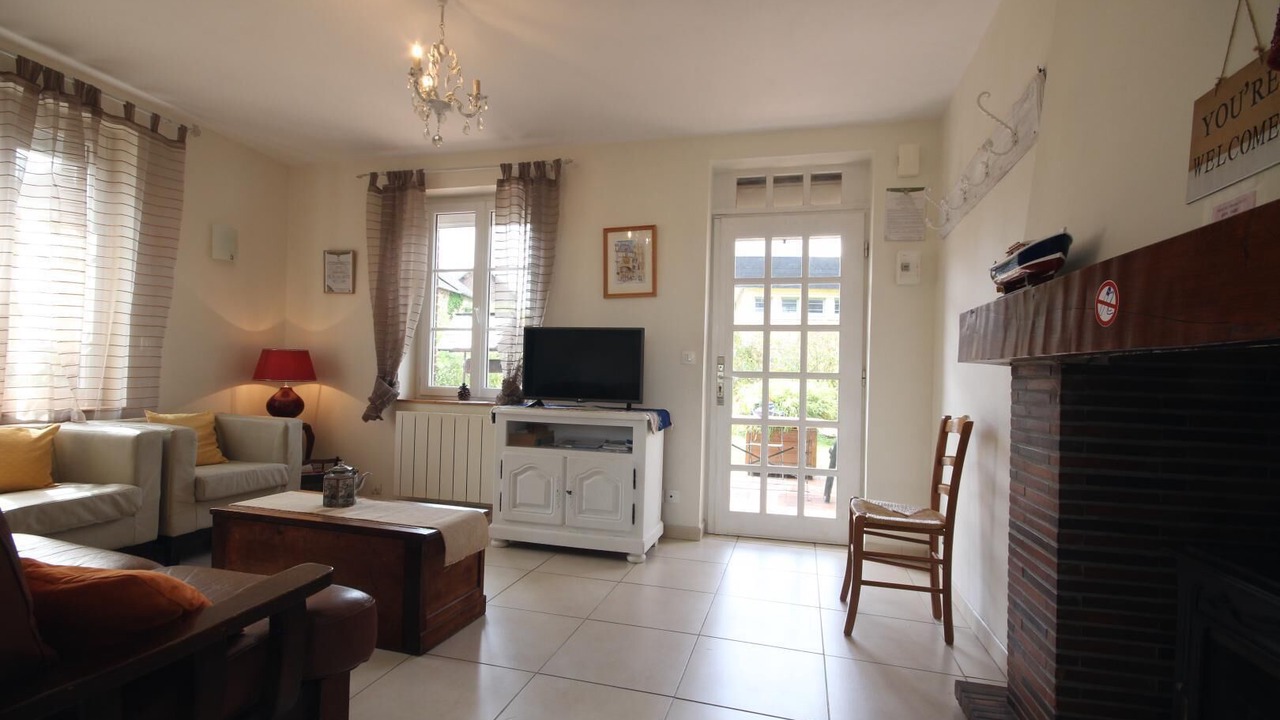Photo of Livingroom in Isneauville