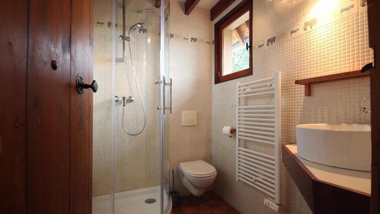 Photo of Bathroom in Notre-Dame-de-Bliquetuit
