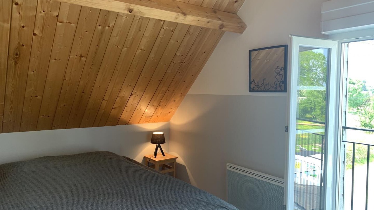 Photo of Bedroom in Saint-Vaast-Dieppedalle