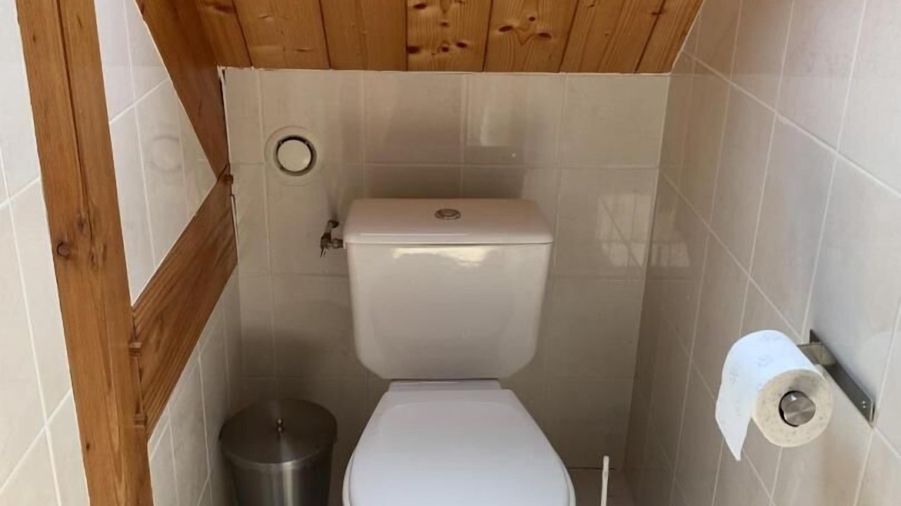 Photo of Bathroom in Saint-Vaast-Dieppedalle