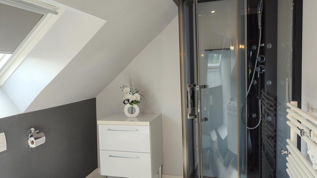 Photo of Bathroom in Morville-sur-Andelle