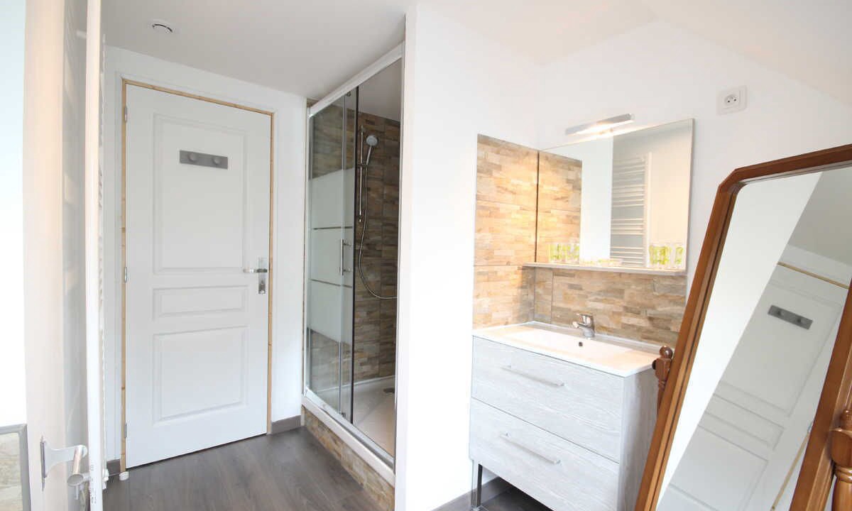 Photo of Bathroom in Saint-Martin-Osmonville