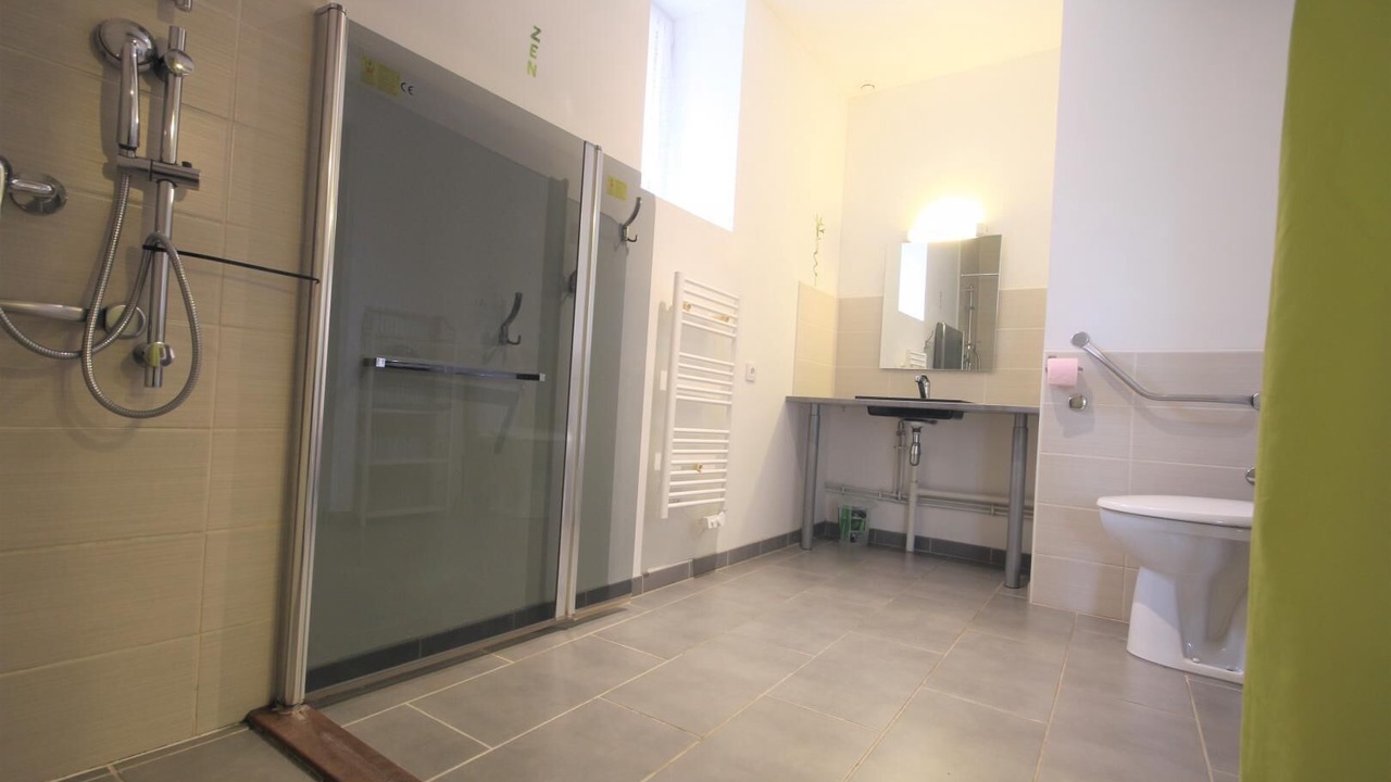 Photo of Bathroom in Saint-Martin-Osmonville